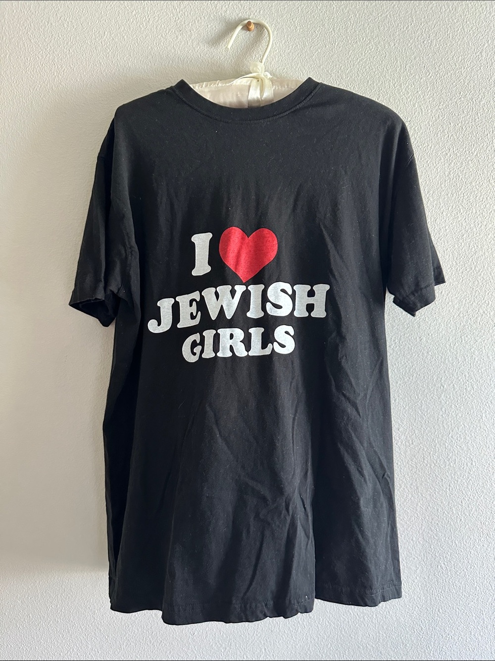 “I Love Jewish Girls” Graphic Tee - Black - Picture 4 of 5